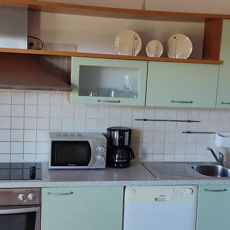 Apartma Z Dvema Spalnicama In Teraso *