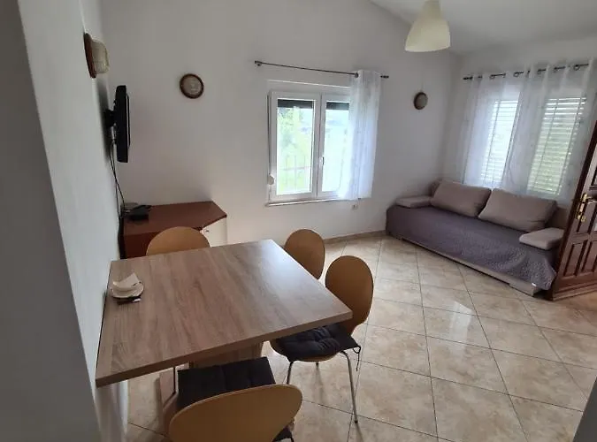 Apartma Z Dvema Spalnicama In Teraso Portorož