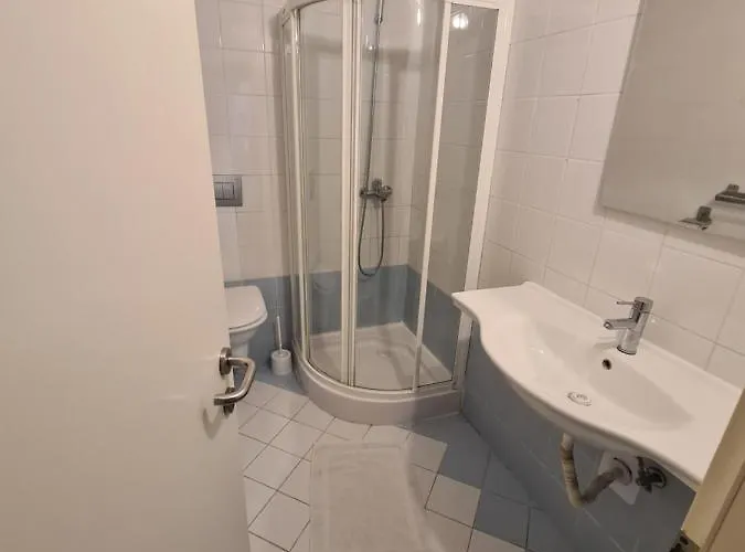 Apartma Z Dvema Spalnicama In Teraso Portorož